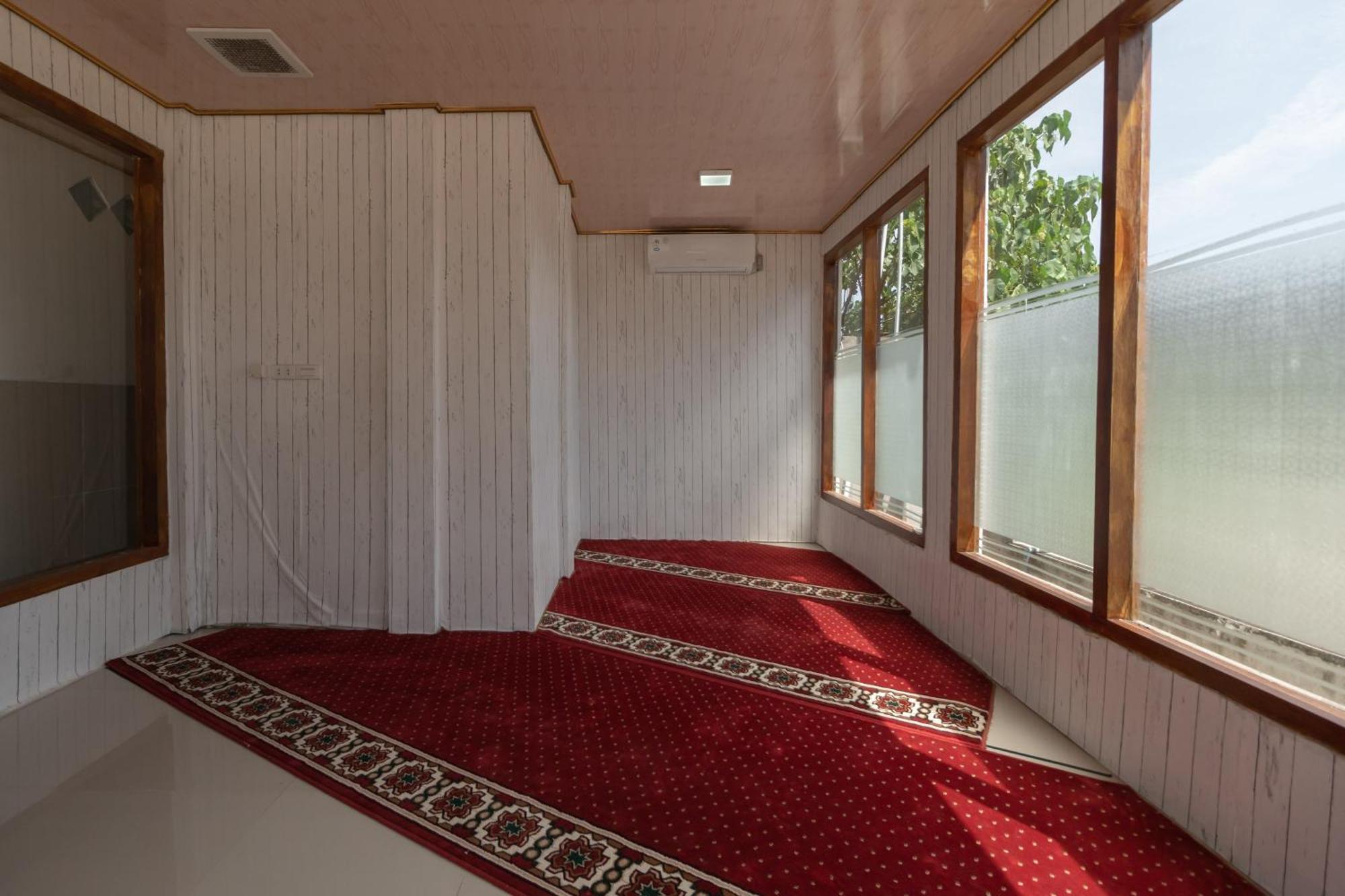 RedDoorz Syariah near Jakabaring Sport City Palembang Luaran gambar