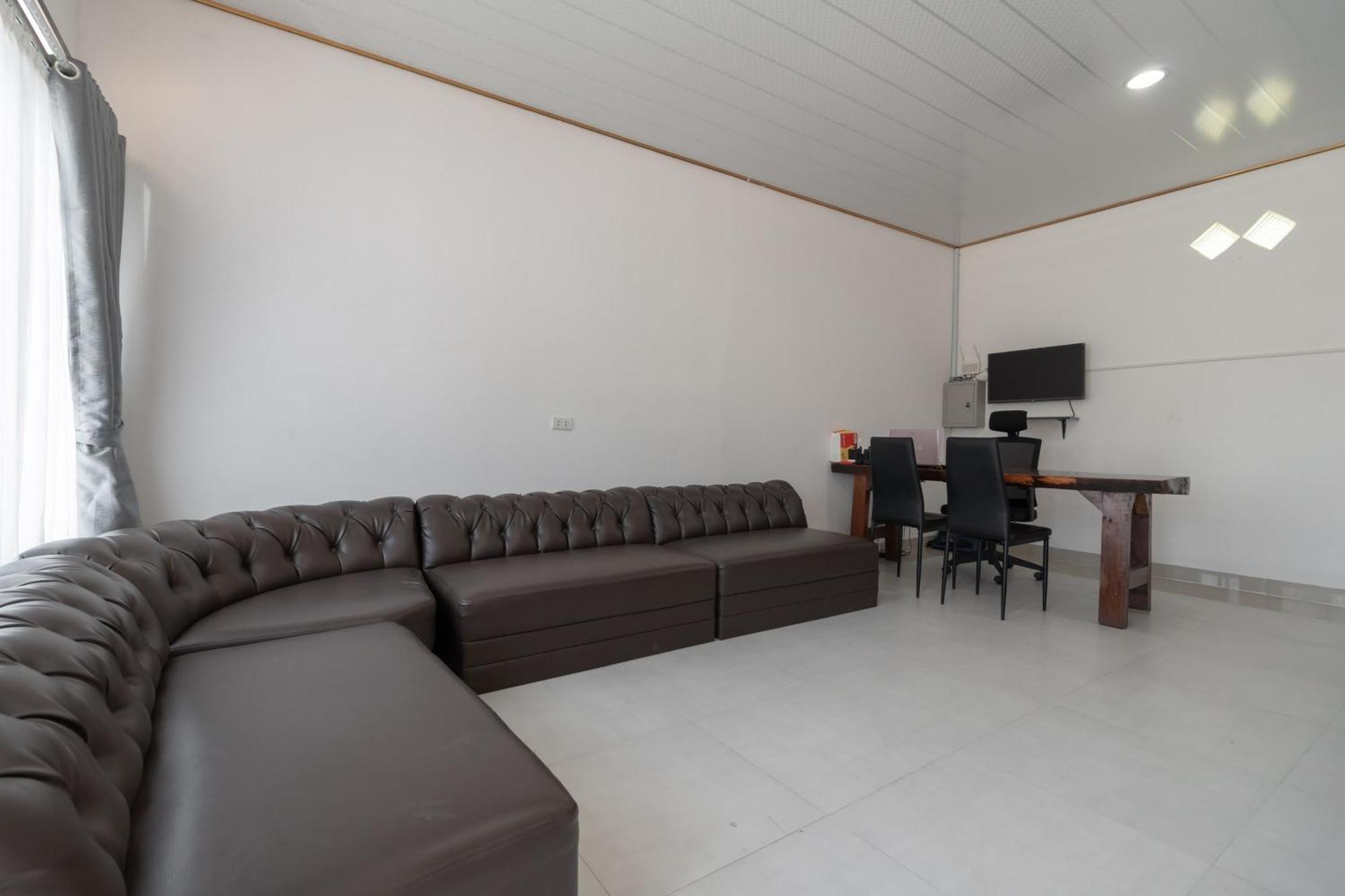 RedDoorz Syariah near Jakabaring Sport City Palembang Luaran gambar