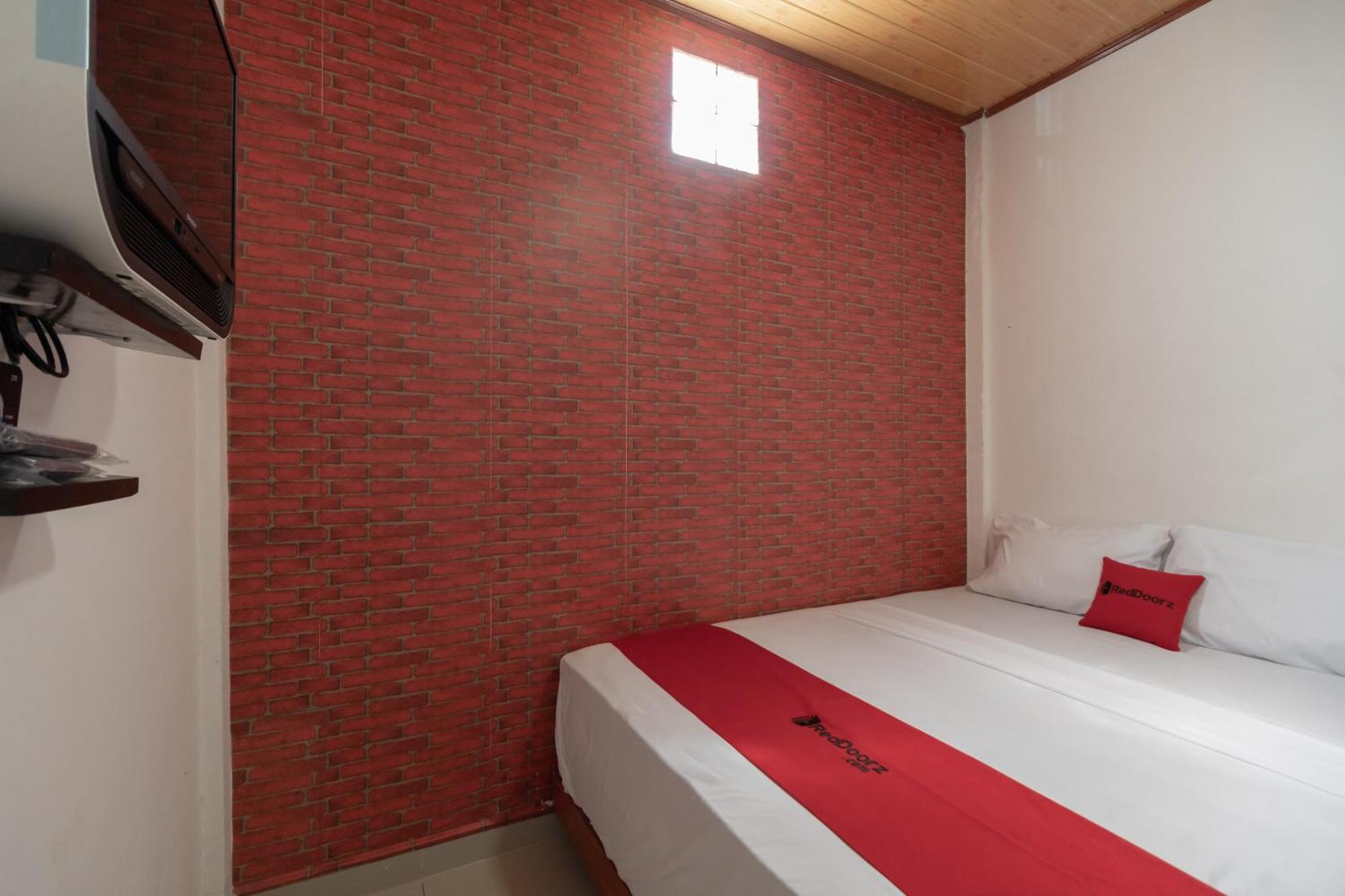 RedDoorz Syariah near Jakabaring Sport City Palembang Luaran gambar