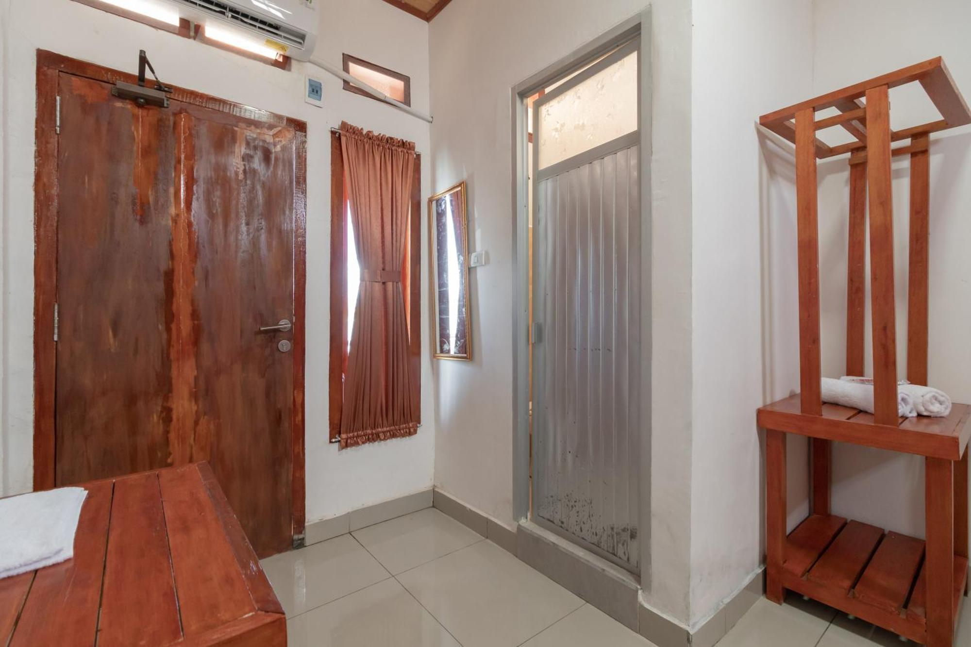RedDoorz Syariah near Jakabaring Sport City Palembang Luaran gambar